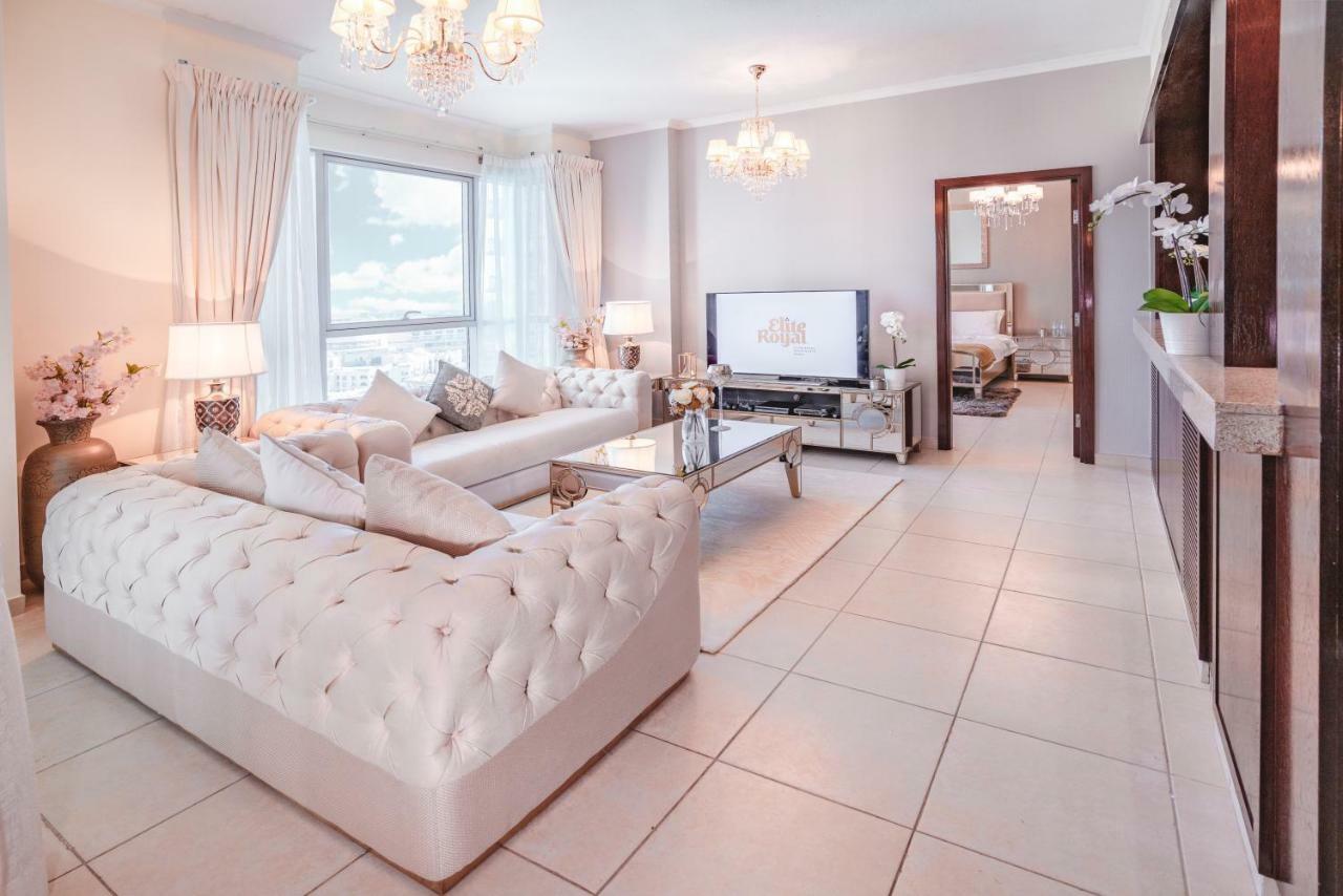 Elite Royal Apartment - Full Burj Khalifa & Fountain View - Crystal دبي المظهر الخارجي الصورة